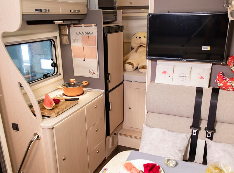 選擇皮卡房車(chē)有什么優(yōu)勢(shì)呢？