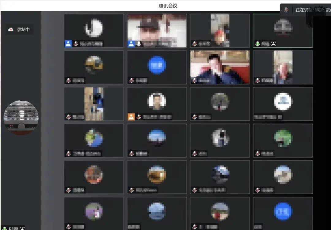 以用戶為中心,覽眾房車高管與用戶在線懇談 以用戶為中心,覽眾房車高管與用戶在線懇談