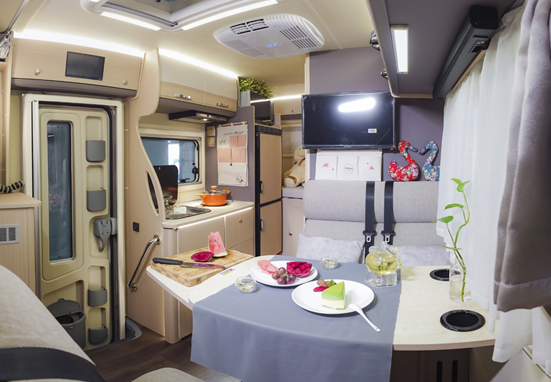 新車上市，你關注很久的房車上市啦